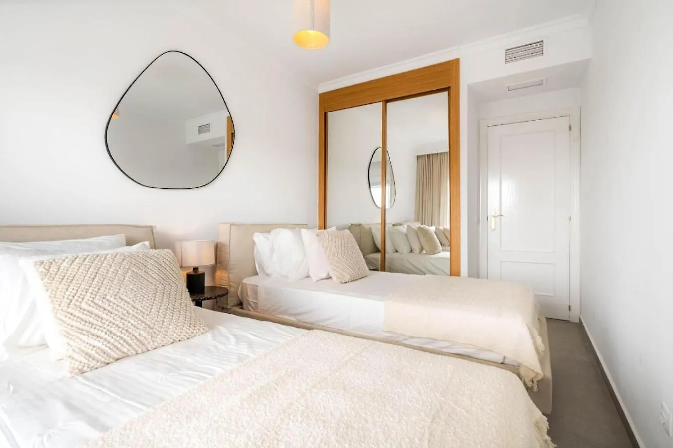Apartment Ferienwohnung Casa Seaview Lunymar 2 Estepona Spanien